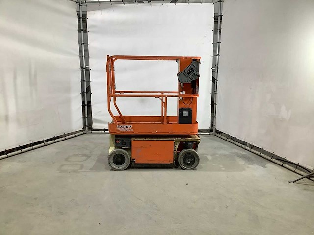 Jlg - 2014 - 1230es - hoogwerker - afbeelding 10 van  13