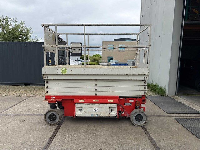 Jlg - 2016 - 2646es - schaarhoogwerker - afbeelding 2 van  12