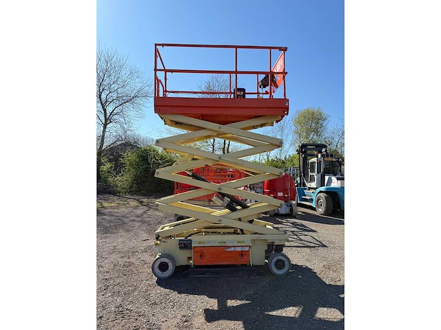 Jlg - 2017 - 3246 es - schaar hoogwerker 11,68m - afbeelding 2 van  23