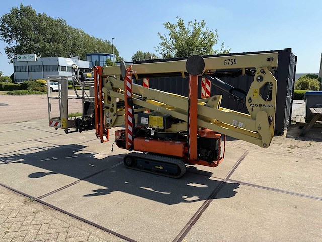 Jlg - 2018 - x17j plus - spinhoogwerker - afbeelding 2 van  31