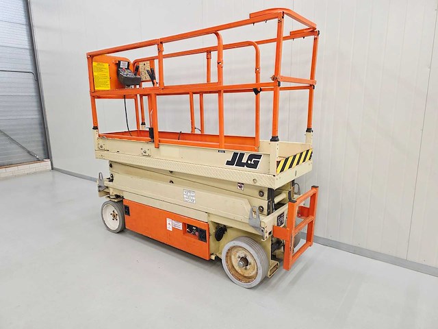 Jlg - 2033 - 8m werkhoogte - hoogwerker - afbeelding 16 van  19