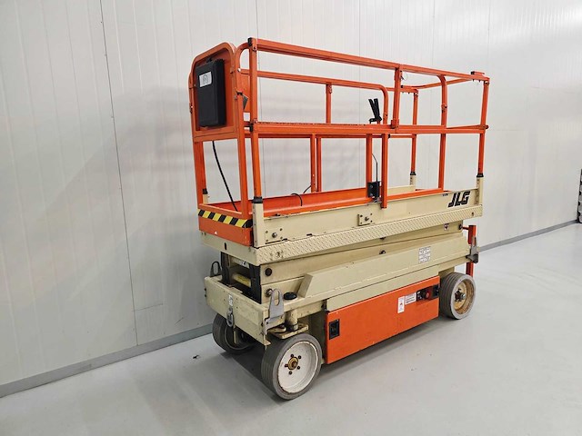 Jlg - 2033 - 8m werkhoogte - hoogwerker - afbeelding 17 van  19