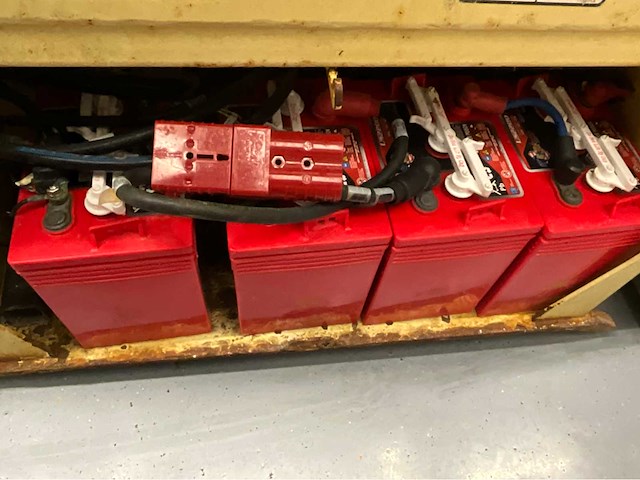 Jlg - hoogwerker - gekeurd - werkhoogte 7.8m - uitschuifbaar tot 2.55m - 277 uur - afbeelding 5 van  13