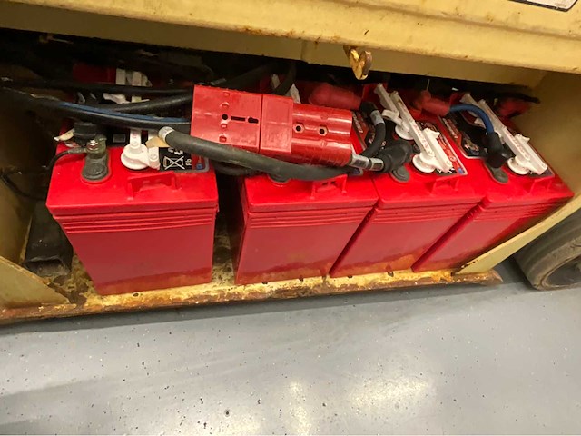 Jlg - hoogwerker - gekeurd - werkhoogte 7.8m - uitschuifbaar tot 2.55m - 277 uur - afbeelding 9 van  13