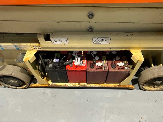 Jlg -6rs - hoogwerker - werkhoogte 7.8m - 199 uur - bouwjaar 2015 - platform uitschuifbaar tot 2.55m - - afbeelding 7 van  9