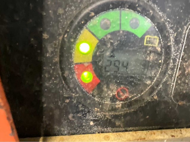 Jlg -6rs - hoogwerker - werkhoogte 7.8m - uitschuifbaar tot 2.55m - 294 uur - schaarhoogwerker - afbeelding 4 van  6