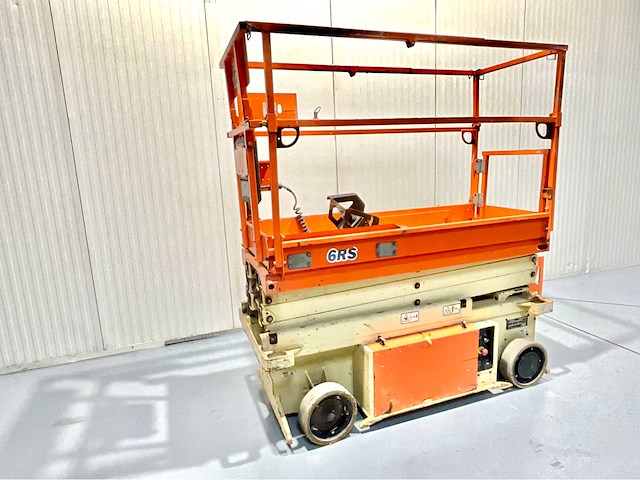 Jlg -6rs - hoogwerker - werkhoogte 7.8m - uitschuifbaar tot 2.55m - 315 uur - afbeelding 1 van  7