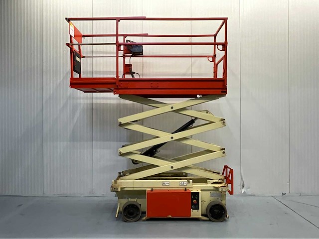 Jlg -6rs - hoogwerker - werkhoogte 7.8m - uitschuifbaar tot 2.55m - 440 uur - schaarhoogwerker - afbeelding 3 van  9