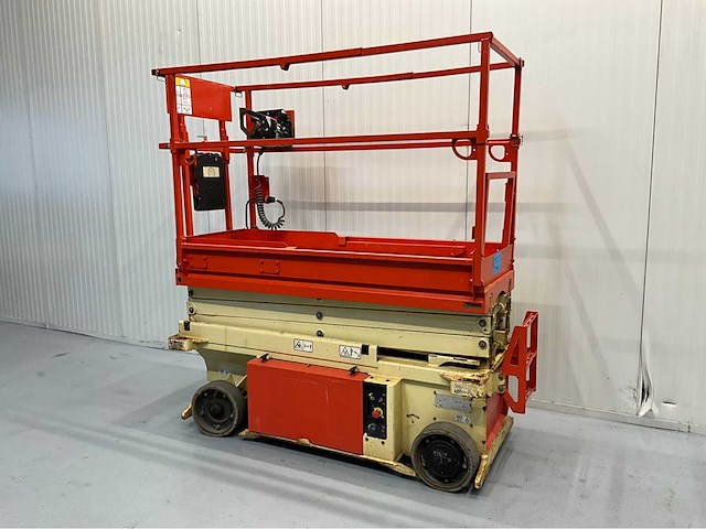 Jlg -6rs - hoogwerker - werkhoogte 7.8m - uitschuifbaar tot 2.55m - 440 uur - schaarhoogwerker - afbeelding 4 van  9