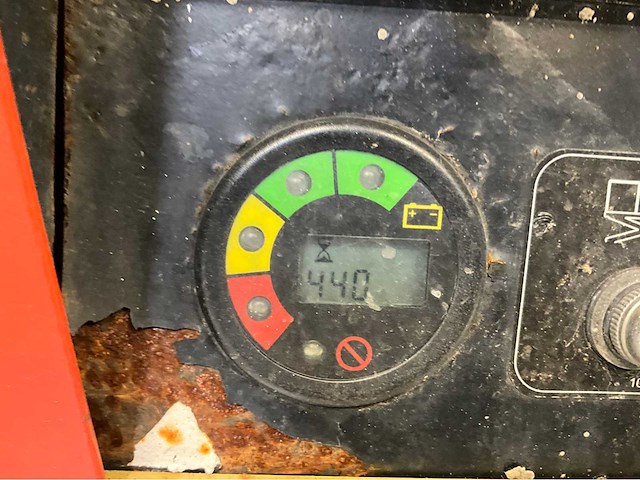 Jlg -6rs - hoogwerker - werkhoogte 7.8m - uitschuifbaar tot 2.55m - 440 uur - schaarhoogwerker - afbeelding 6 van  9