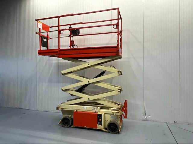 Jlg -6rs - hoogwerker - werkhoogte 7.8m - uitschuifbaar tot 2.55m - 440 uur - schaarhoogwerker - afbeelding 8 van  9