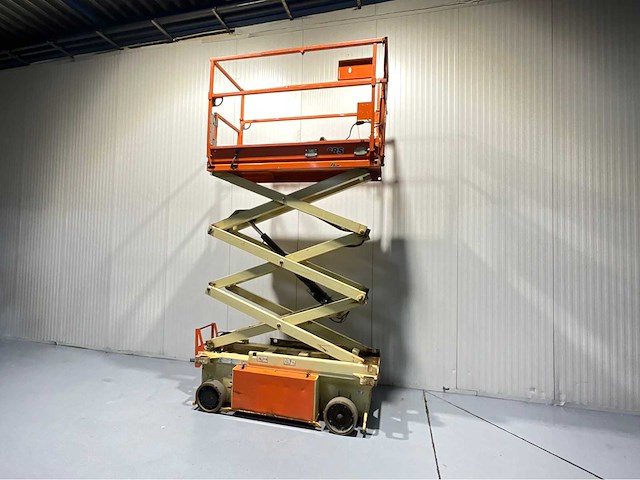 Jlg -6rs schaarhoogwerker - werkhoogte 7.8m - uitschuifbaar tot 2.55m - 382 uur - afbeelding 9 van  10
