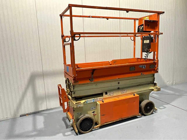 Jlg -6rs schaarhoogwerker - werkhoogte 7.8m - uitschuifbaar tot 2.55m - 382 uur - afbeelding 9 van  10