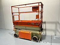 Jlg -6rs schaarhoogwerker - werkhoogte 7.8m - uitschuifbaar tot 2.55m - 382 uur - afbeelding 3 van  10
