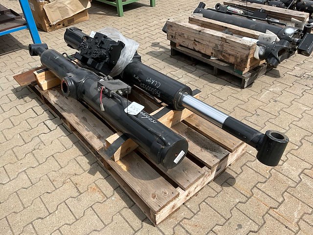 Jlg 1001184500 hydraulische cilinder (2x) - afbeelding 4 van  11