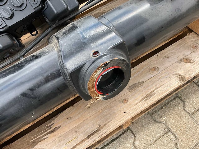 Jlg 1001184500 hydraulische cilinder (2x) - afbeelding 9 van  11