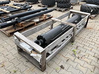 Jlg 1684162 hydraulische cilinder - afbeelding 1 van  8