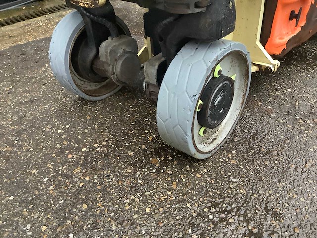 Jlg 2030es hoogwerker - afbeelding 2 van  4