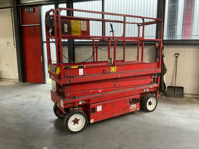 Jlg 2033e hoogwerker 8mtr - afbeelding 1 van  8