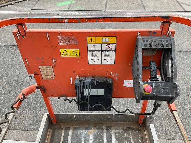 Jlg 3246es schaarhoogwerker - afbeelding 12 van  13
