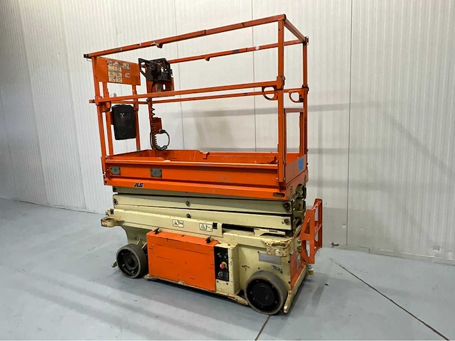 Jlg 6rs - hoogwerker bj 2015 - 311 uur - werkhoogte 7.8m - uitschuifbaar tot 2.55m - schaarhoogwerker - afbeelding 5 van  9