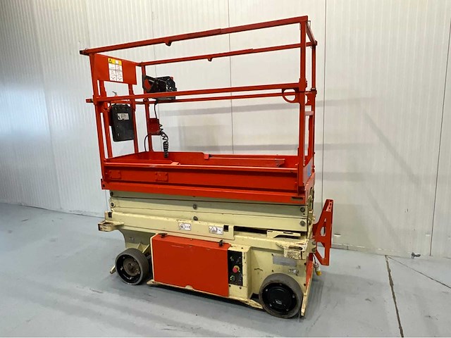 Jlg 6rs hoogwerker - werkhoogte 7.8m - uitschuifbaar tot 2.55m - 275 uur - schaarhoogwerker - afbeelding 3 van  9