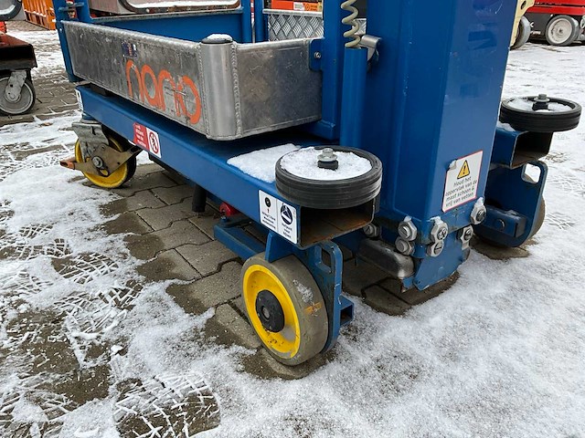 Jlg power tower nano personenlift - afbeelding 8 van  9