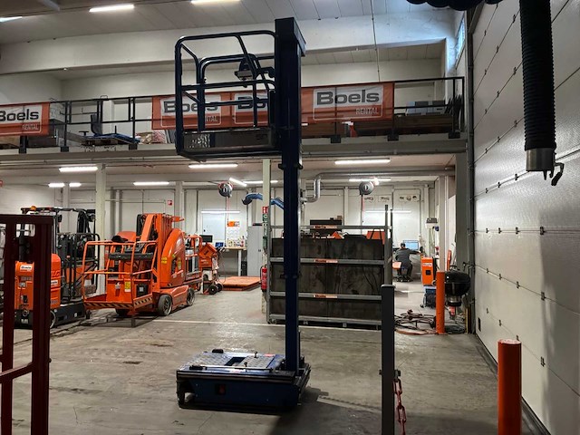 Jlg power towers nano sp personenlift - afbeelding 1 van  9