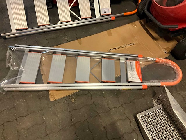 Jmc oplooptrap (2x) - afbeelding 4 van  5