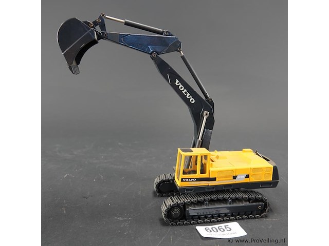 Joal volvo ec650 graafmachine - afbeelding 1 van  7
