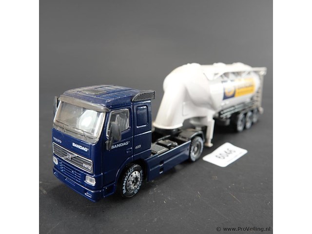 Joal volvo fh12-420 silowagen is uitgevoerd in de kleuren van bandag. - afbeelding 1 van  7