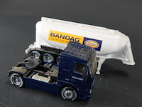 Joal volvo fh12-420 silowagen is uitgevoerd in de kleuren van bandag. - afbeelding 6 van  7