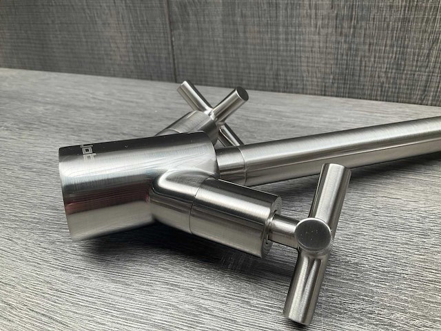 Job accross keukenmengkraan met kruisgreep brushed nickel - afbeelding 1 van  3