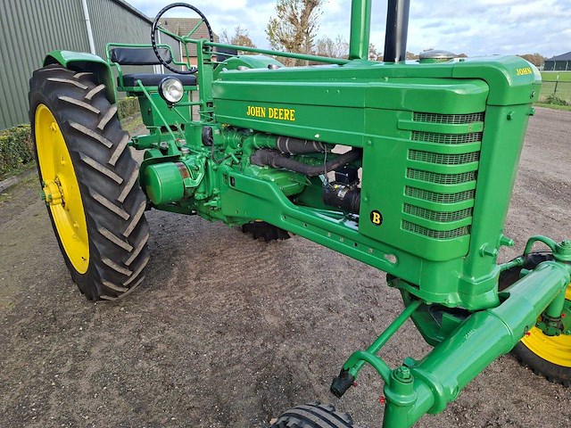 John deere - - tweewielaangedreven landbouwtractor - afbeelding 5 van  11