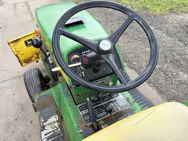 John deere - 1971 - 112 - minitractor - afbeelding 11 van  26