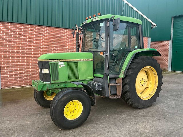 John deere - 1993 - 6200 - tweewielaangedreven landbouwtractor - afbeelding 1 van  28