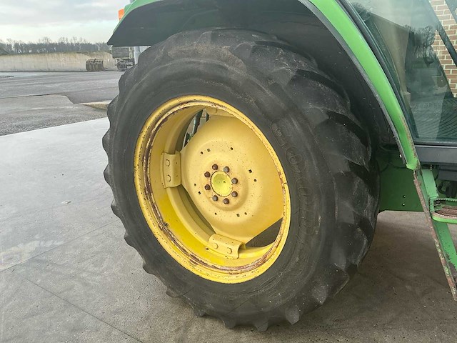 John deere - 1993 - 6200 - tweewielaangedreven landbouwtractor - afbeelding 13 van  28