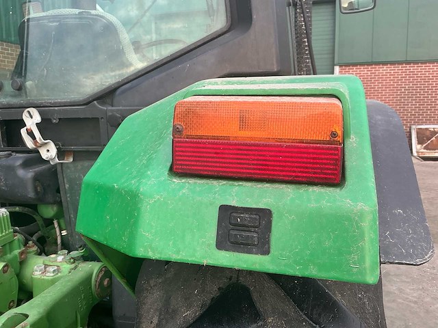 John deere - 1993 - 6200 - tweewielaangedreven landbouwtractor - afbeelding 18 van  28