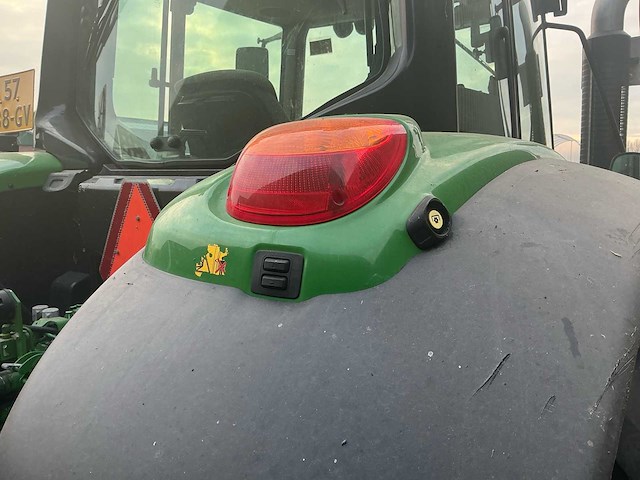 John deere - 2015 - 6150m - vierwielaangedreven landbouwtractor - afbeelding 8 van  33