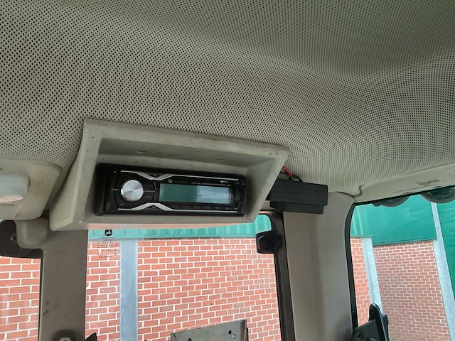 John deere - 2015 - 6150m - vierwielaangedreven landbouwtractor - afbeelding 17 van  33