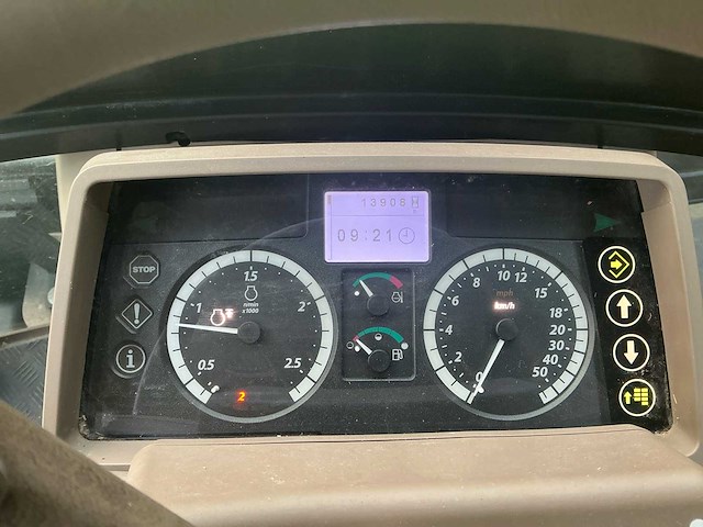 John deere - 2015 - 6150m - vierwielaangedreven landbouwtractor - afbeelding 18 van  33