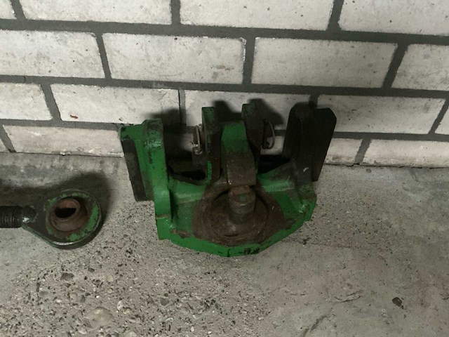 John deere - 2015 - 6150m - vierwielaangedreven landbouwtractor - afbeelding 24 van  33