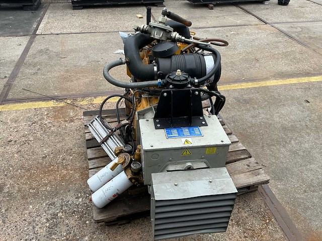 John deere - 2017 - dieselmotor met zwart techniek generator - afbeelding 17 van  19