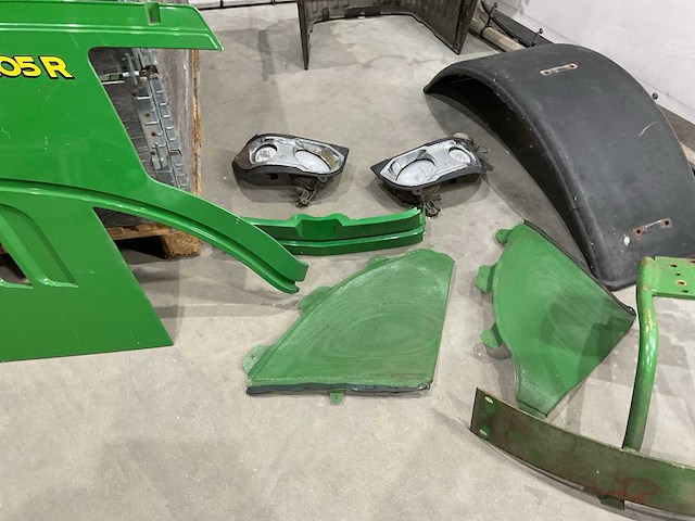 John deere - 6105 r - tractor onderdelen - afbeelding 6 van  9