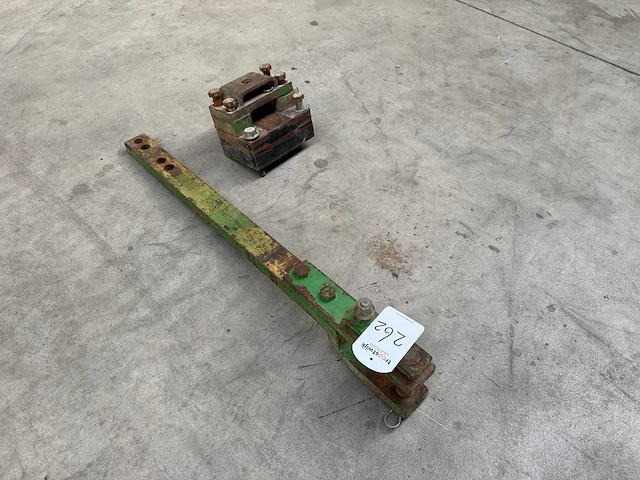 John deere - onder trekhaak - - afbeelding 1 van  5