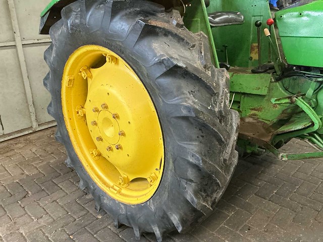 John deere 1120 oldtimer tractor - afbeelding 4 van  11