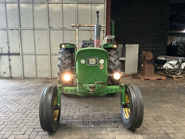 John deere 1120 oldtimer tractor - afbeelding 7 van  11