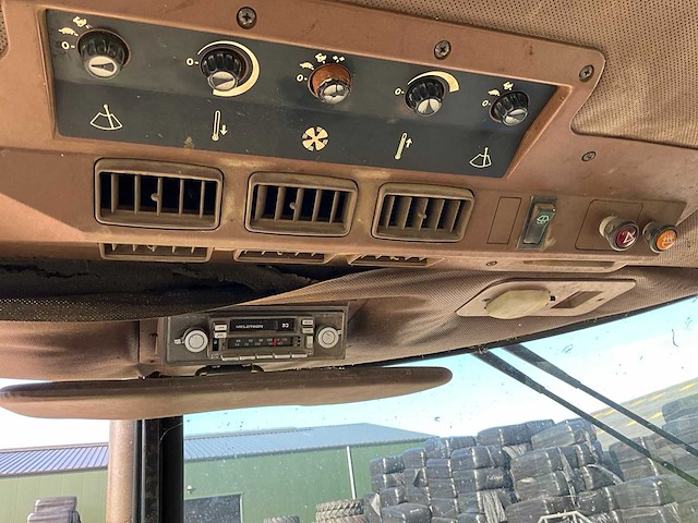 John deere 1640 power synchron vierwielaangedreven landbouwtractor - afbeelding 5 van  12