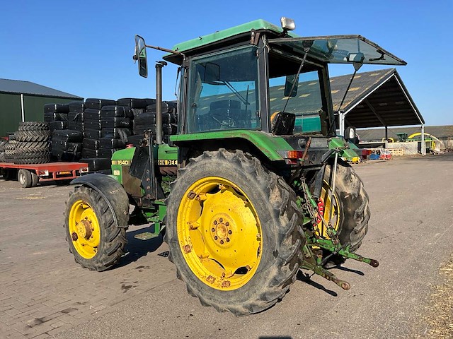 John deere 1640 power synchron vierwielaangedreven landbouwtractor - afbeelding 11 van  12