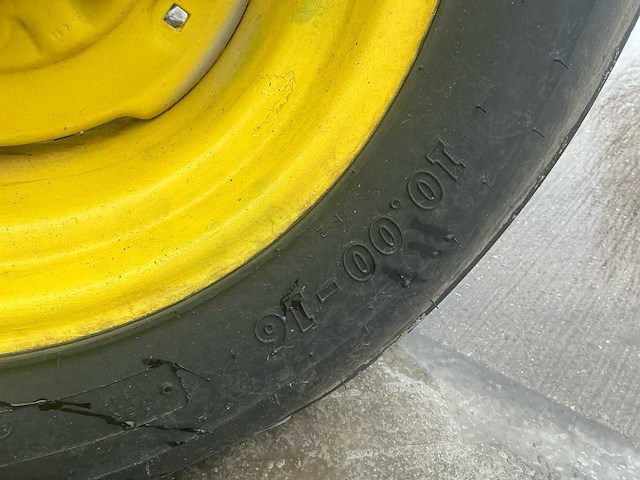 John deere 2250 tweewielaangedreven landbouwtractor - afbeelding 4 van  33